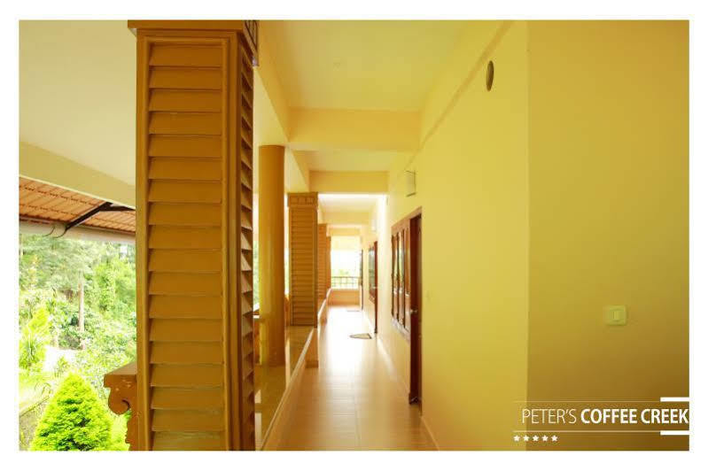 Meppādi Peter'S Coffee Creek Nature Resort מראה חיצוני תמונה
